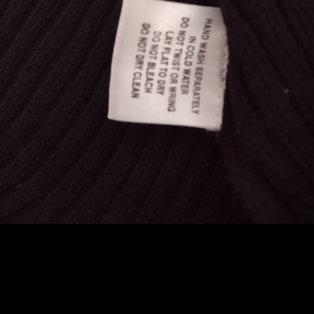 Jamie Scott Sweater - Picture 4 of 6